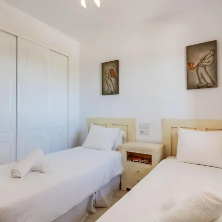 House With Beautiful Panoramic Views Manilva