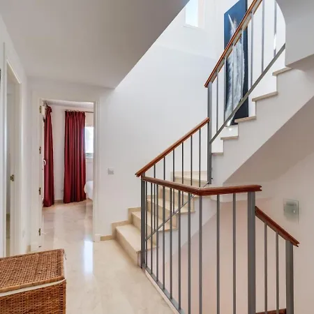 House With Beautiful Panoramic Views
