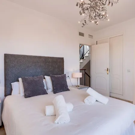 House With Beautiful Panoramic Views Vakantiehuis Manilva